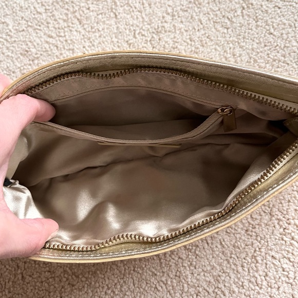 Gold Express Clutch - Picture 2 of 3